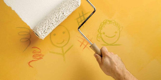WIE ÜBERMALT MAN GRAFFITI IM INNENBEREICH?